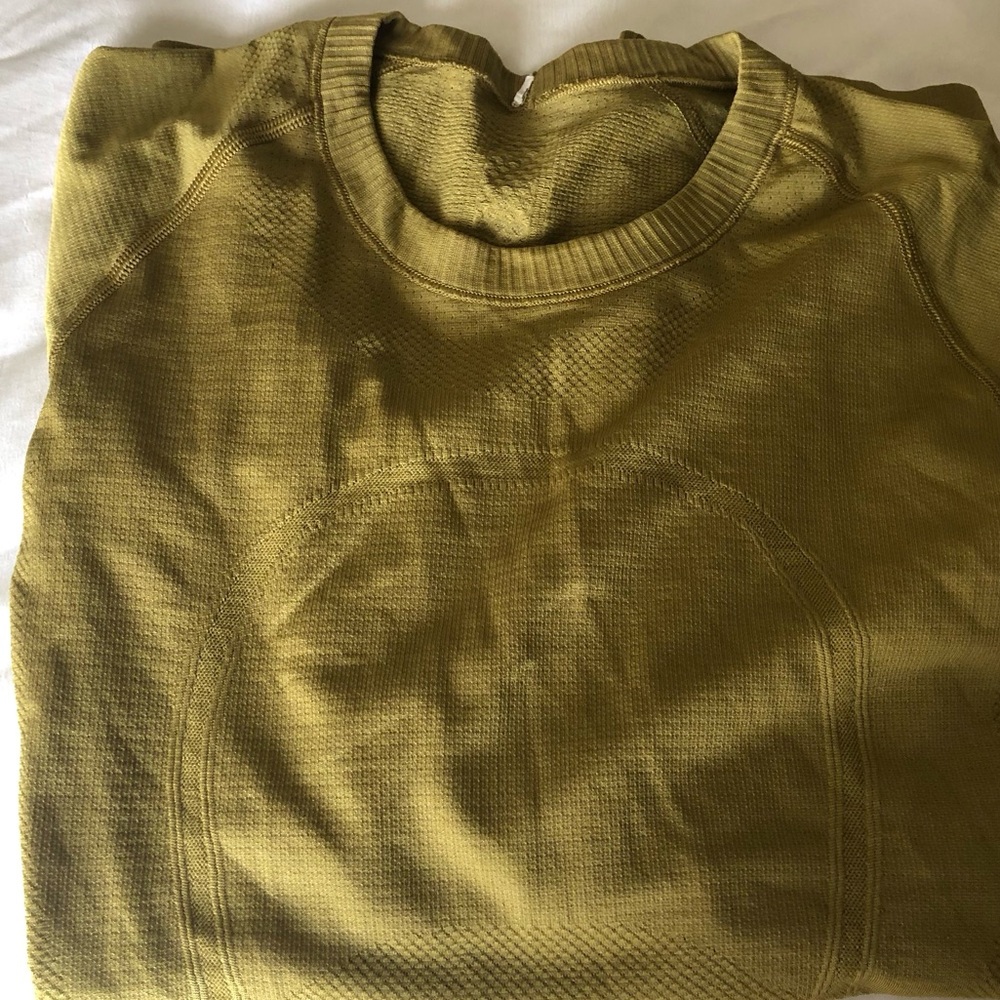 Lululemon long sleeve shirt